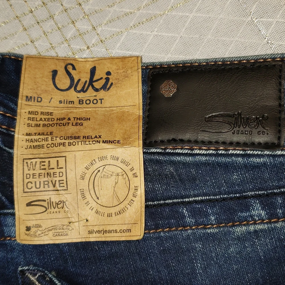Silver Jeans New Womens Suki Mid Rise Slim Bootcut Jeans Fluid Denim Size 26/31